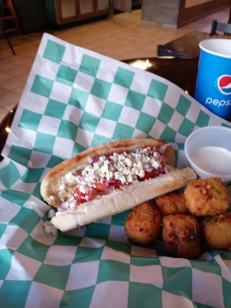 Chicken Hero w Mac&Cheese Bites